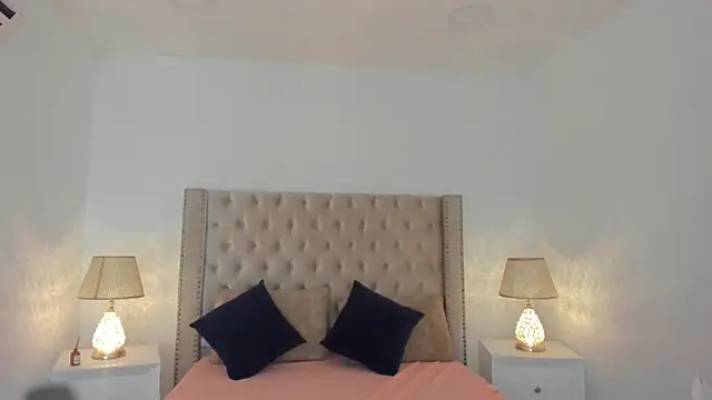 CandieGilson   online show from 11/28/25, 01:00