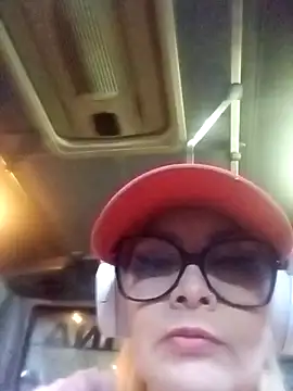 CandieGilson   online show from 04/02/26, 10:33