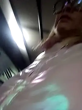 CandieGilson   online show from 11/14/25, 10:52