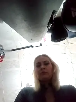 CandieGilson   online show from 04/15/26, 10:54