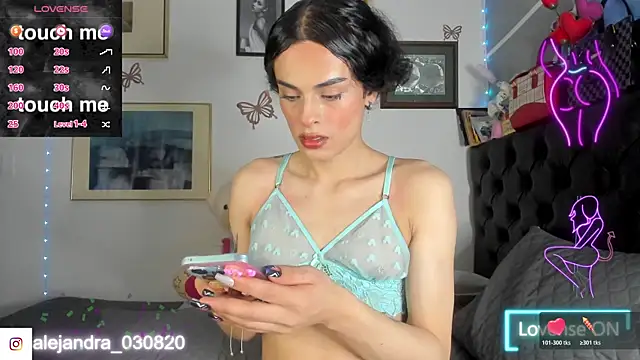 Meghan hott online show from 11/05/25, 06:16