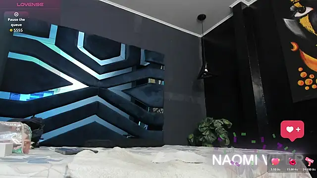 Naomii Viper online show from 04/10/26, 11:17