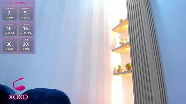 Snapshot of Naomii_Viper chatting on 06/25/26, 11:15 Naomii Viper online show from 06/25/26, 11:15