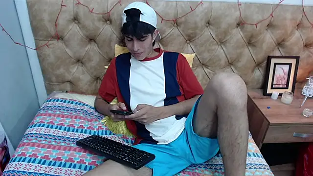 Estiv18  online show from 02/27/25, 04:13