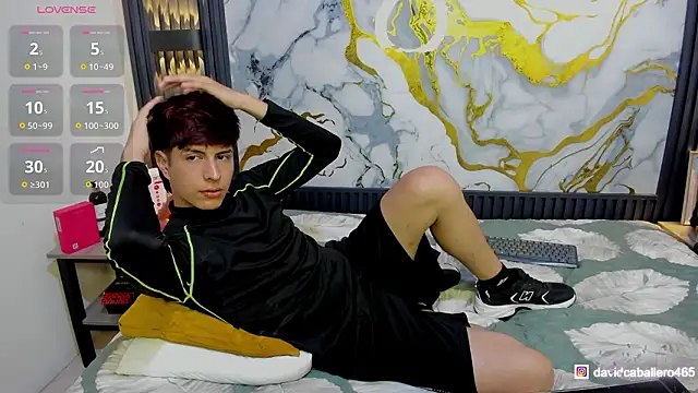 Estiv18  online show from 02/15/26, 02:45