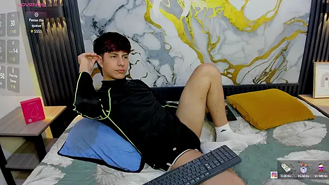 Estiv18  online show from 02/20/26, 06:10