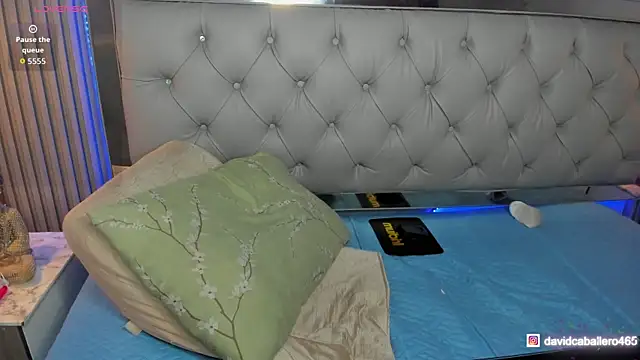 Estiv18  online show from 04/09/26, 02:13