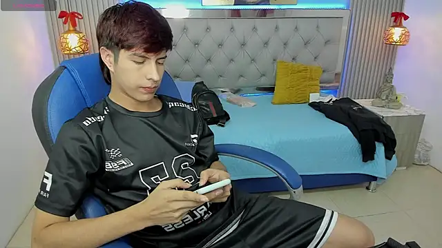 Estiv18  online show from 01/12/26, 02:51