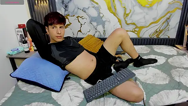 Estiv18  online show from 02/19/26, 01:35