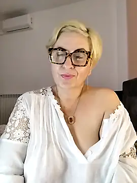 Pumabionda online show from 11/19/25, 10:21