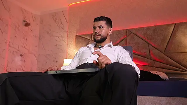 DickGriffith  online show from 04/12/26, 02:09