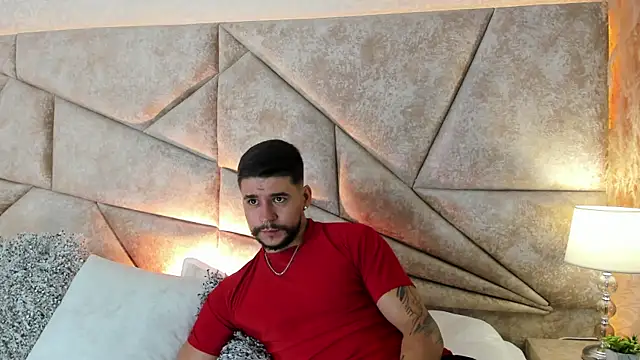 Snapshot of DickGriffith_ chatting on 03/08/25, 10:43 DickGriffith online show from 03/08/25, 10:43