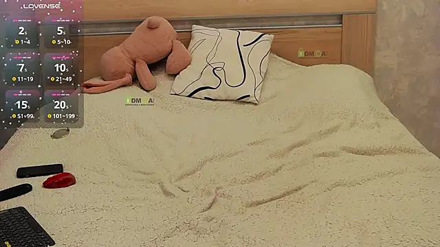 Rae Lindy online show from 11/25/25, 03:18