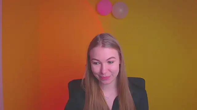 Snapshot of Dana_flowers chatting on 02/20/25, 12:25 Dana flowers online show from 02/20/25, 12:25