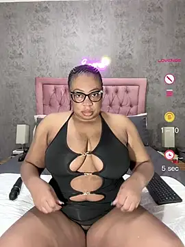 VixenRoyaleX online show from 05/02/26, 02:17