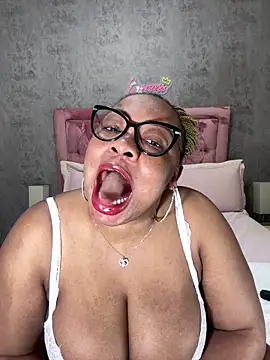 VixenRoyaleX online show from 09/17/25, 03:08