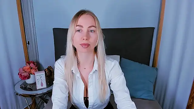 MargaritaRose online show from 03/24/26, 09:04