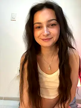 lunalovelee online show from 12/22/25, 01:33