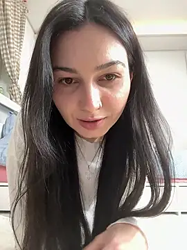 lunalovelee online show from 11/16/25, 12:21