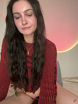 lunalovelee online show from 11/30/25, 05:25