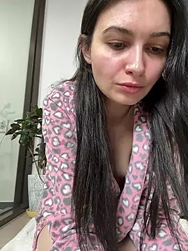 lunalovelee online show from 02/12/26, 01:55