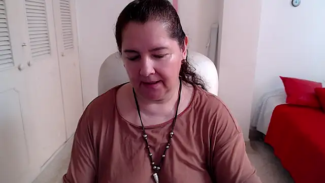 Snapshot of leonela_69 chatting on 06/14/26, 02:29 leonela 69 online show from 06/14/26, 02:29