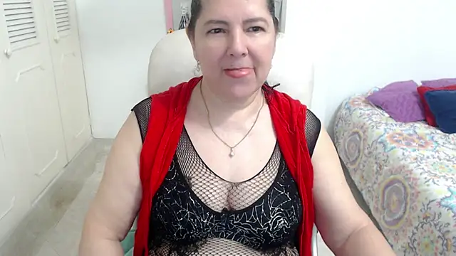 Snapshot of leonela_69 chatting on 05/04/26, 11:40 leonela 69 online show from 05/04/26, 11:40