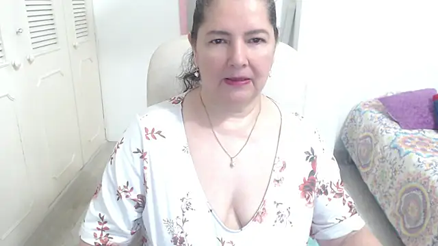 Snapshot of leonela_69 chatting on 05/08/26, 12:47 leonela 69 online show from 05/08/26, 12:47