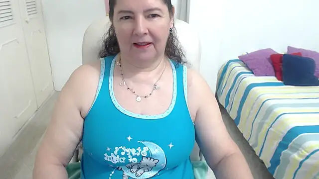 Snapshot of leonela_69 chatting on 05/14/26, 12:29 leonela 69 online show from 05/14/26, 12:29