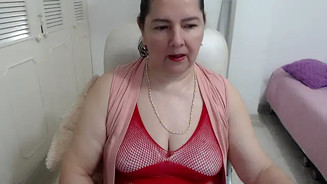 Snapshot of leonela_69 chatting on 04/23/26, 02:07 leonela 69 online show from 04/23/26, 02:07