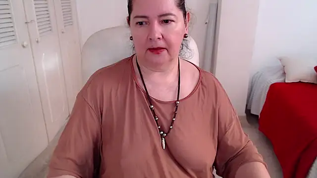 Snapshot of leonela_69 chatting on 06/27/26, 12:22 leonela 69 online show from 06/27/26, 12:22