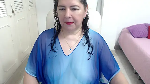 Snapshot of leonela_69 chatting on 04/25/26, 12:35 leonela 69 online show from 04/25/26, 12:35
