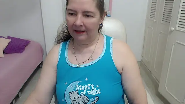 Snapshot of leonela_69 chatting on 07/01/26, 10:54 leonela 69 online show from 07/01/26, 10:54