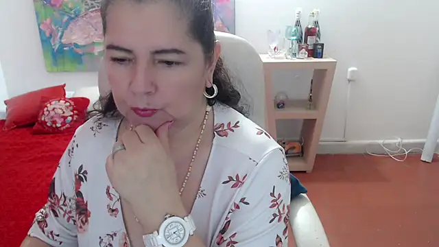 leonela 69 online show from 02/18/26, 12:41