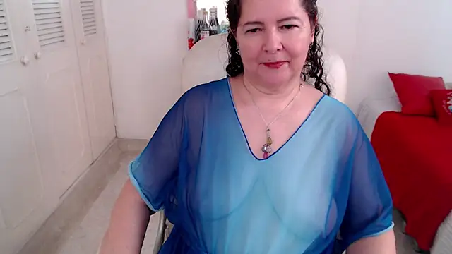 Snapshot of leonela_69 chatting on 06/13/26, 11:52 leonela 69 online show from 06/13/26, 11:52
