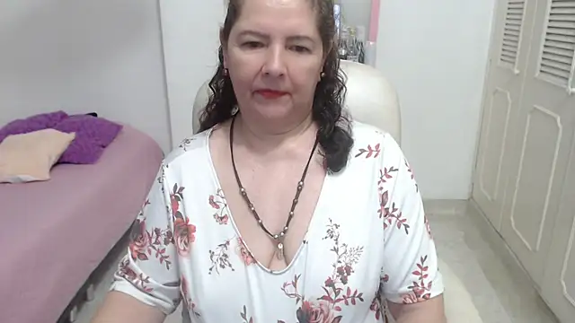 Snapshot of leonela_69 chatting on 07/01/26, 09:31 leonela 69 online show from 07/01/26, 09:31