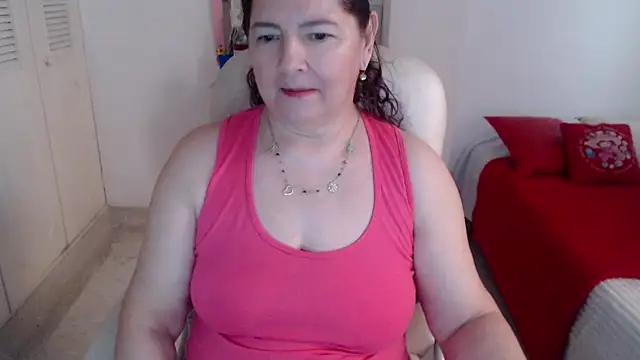 Snapshot of leonela_69 chatting on 06/07/26, 11:37 leonela 69 online show from 06/07/26, 11:37