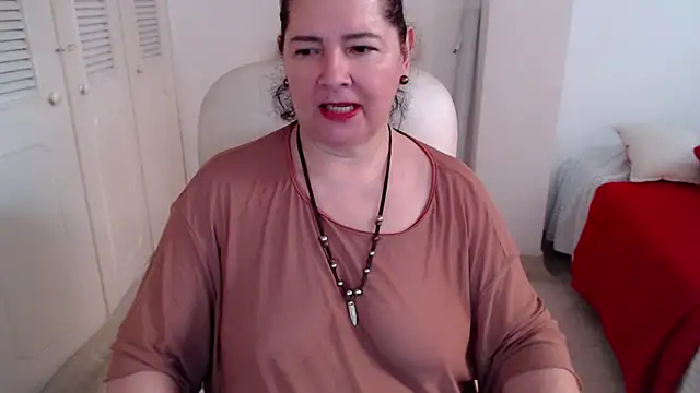 Snapshot of leonela_69 chatting on 06/27/26, 11:38 leonela 69 online show from 06/27/26, 11:38