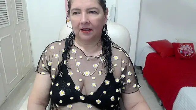 Snapshot of leonela_69 chatting on 06/04/26, 10:36 leonela 69 online show from 06/04/26, 10:36