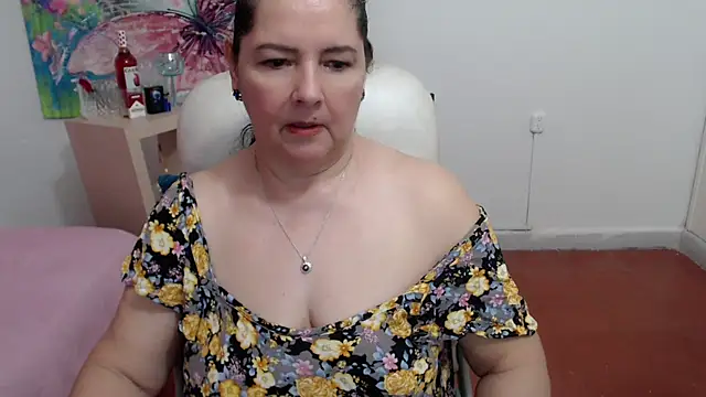 leonela 69 online show from 10/06/25, 03:19