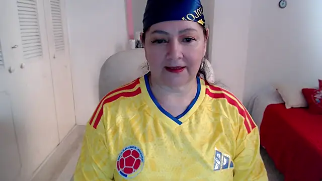 Snapshot of leonela_69 chatting on 06/17/26, 08:41 leonela 69 online show from 06/17/26, 08:41