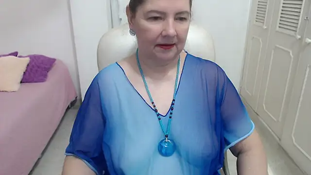 Snapshot of leonela_69 chatting on 07/06/26, 10:34 leonela 69 online show from 07/06/26, 10:34