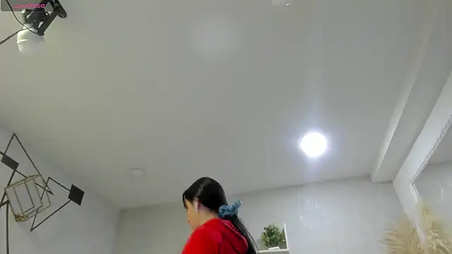 EmiliaRose  online show from 04/10/26, 08:49