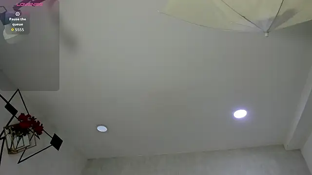 Snapshot of EmiliaRose_ chatting on 09/25/25, 08:48 EmiliaRose online show from 09/25/25, 08:48