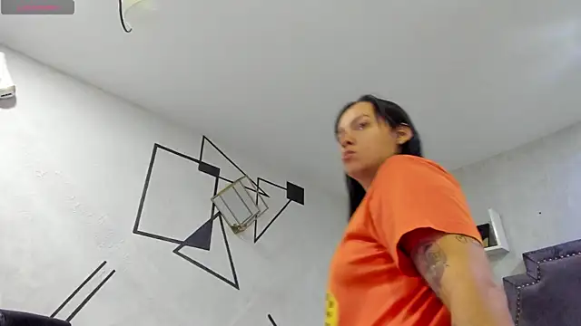 EmiliaRose  online show from 01/11/26, 08:27