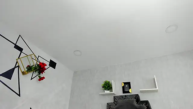 Snapshot of EmiliaRose_ chatting on 09/09/25, 09:13 EmiliaRose online show from 09/09/25, 09:13