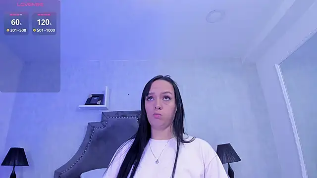 Snapshot of EmiliaRose_ chatting on 12/02/25, 09:05 EmiliaRose online show from 12/02/25, 09:05