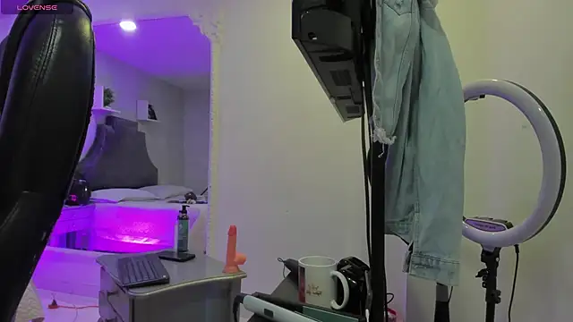 EmiliaRose  online show from 02/27/26, 08:41