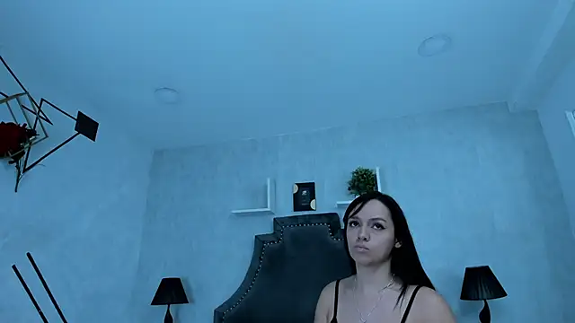 Snapshot of EmiliaRose_ chatting on 10/23/25, 08:51 EmiliaRose online show from 10/23/25, 08:51