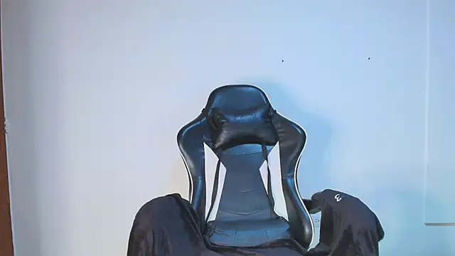 natasha steele online show from 11/04/25, 09:18